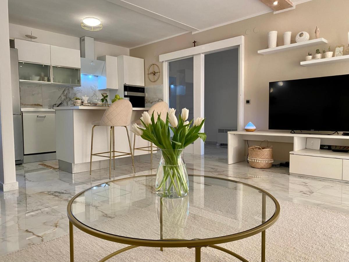 Apartman Bartol Betina  Exterior photo